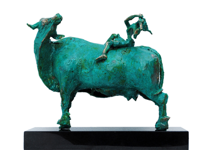EL33 
Krishna on Cow – III 
Bronze on Granite 
18 x 7 x 16 inches 
Unavailable (Can be commissioned)
